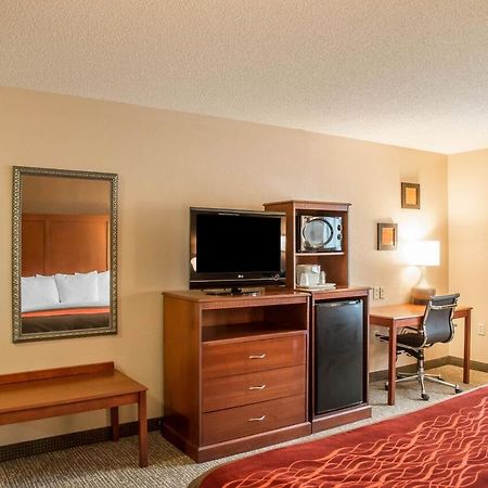 Comfort Inn & Suites Lawrenceburg Buitenkant foto