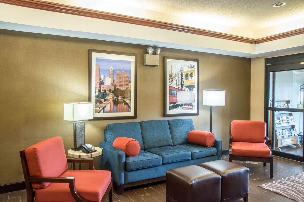 Comfort Inn & Suites Lawrenceburg Buitenkant foto