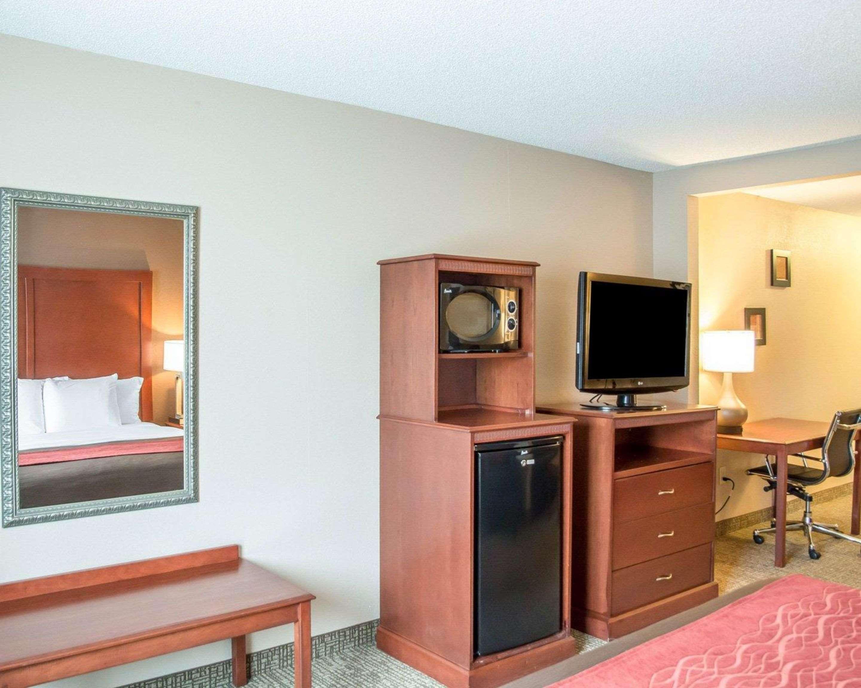 Comfort Inn & Suites Lawrenceburg Buitenkant foto