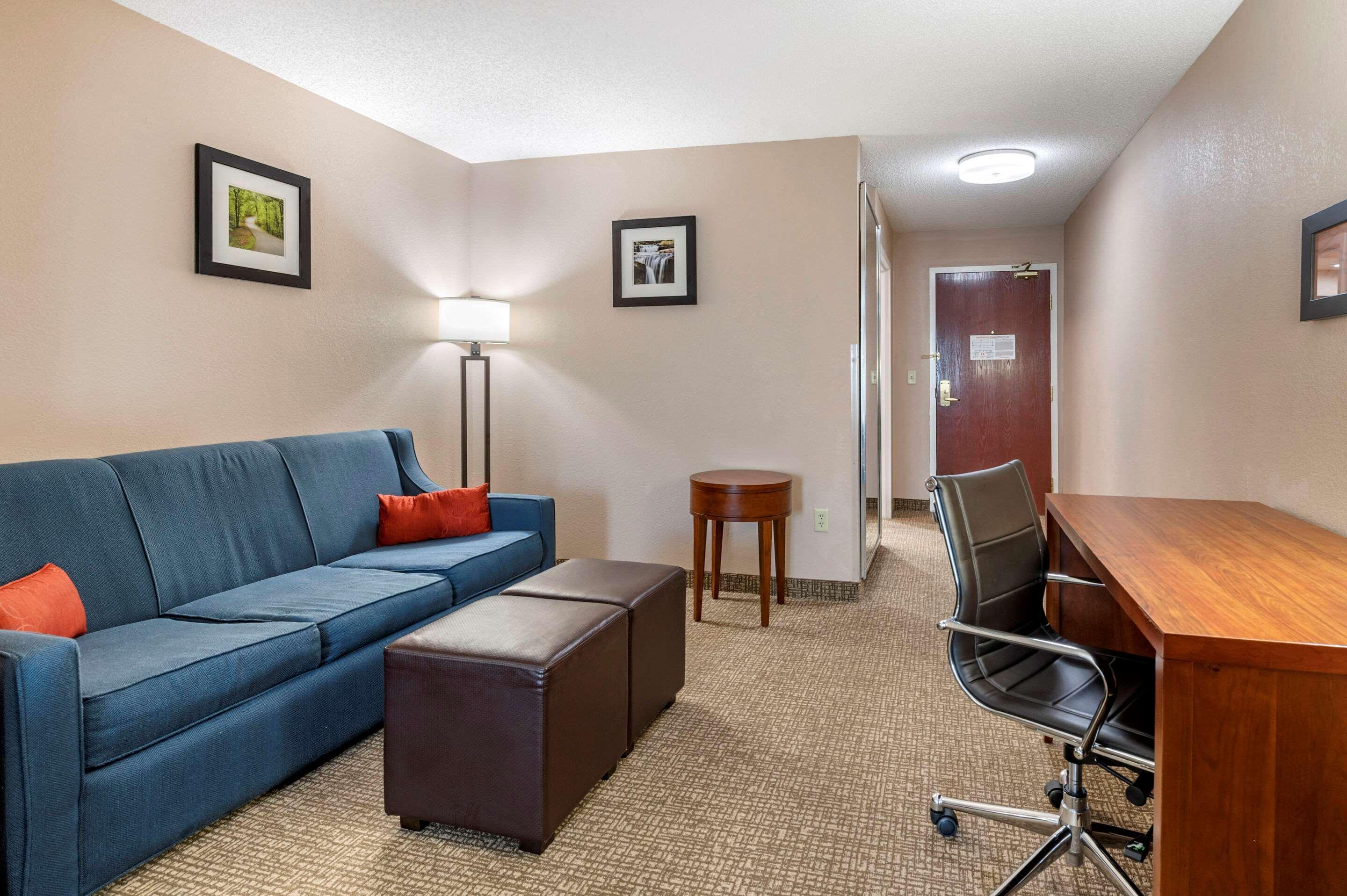 Comfort Inn & Suites Lawrenceburg Buitenkant foto