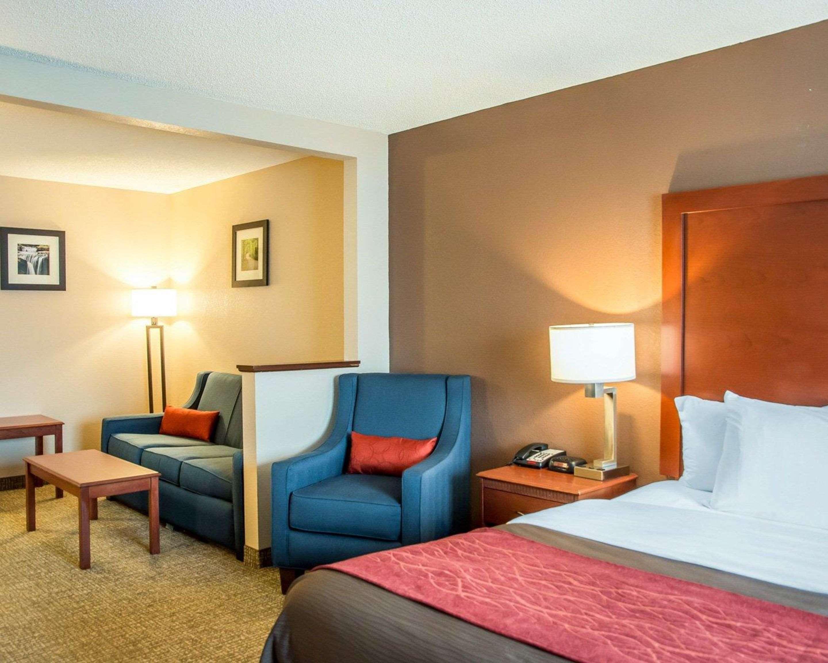 Comfort Inn & Suites Lawrenceburg Buitenkant foto
