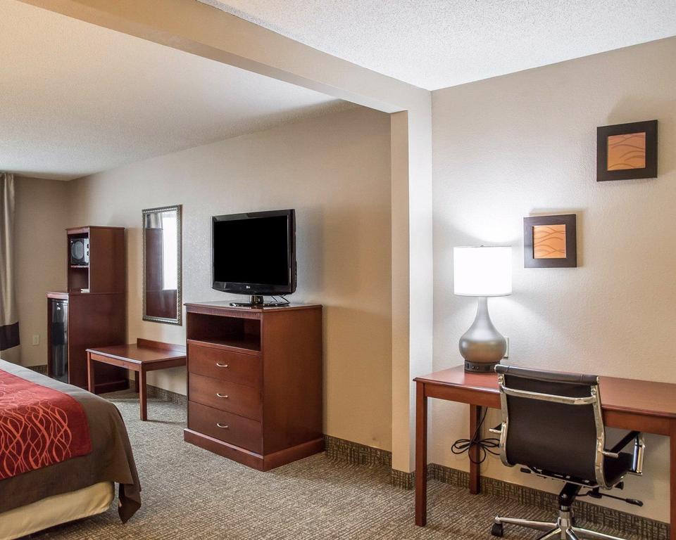 Comfort Inn & Suites Lawrenceburg Buitenkant foto