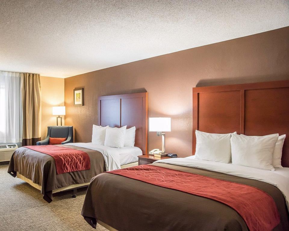 Comfort Inn & Suites Lawrenceburg Buitenkant foto