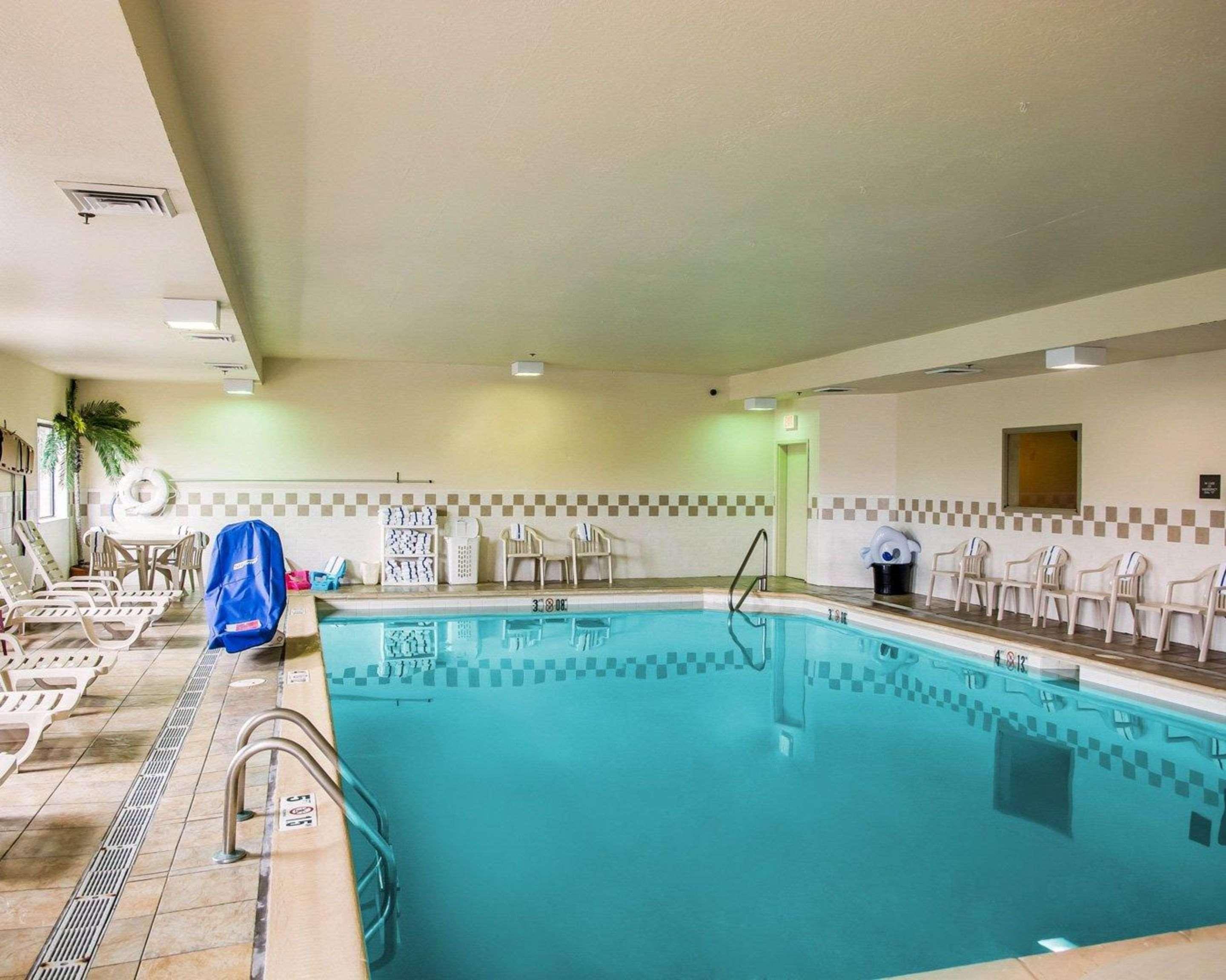 Comfort Inn & Suites Lawrenceburg Buitenkant foto