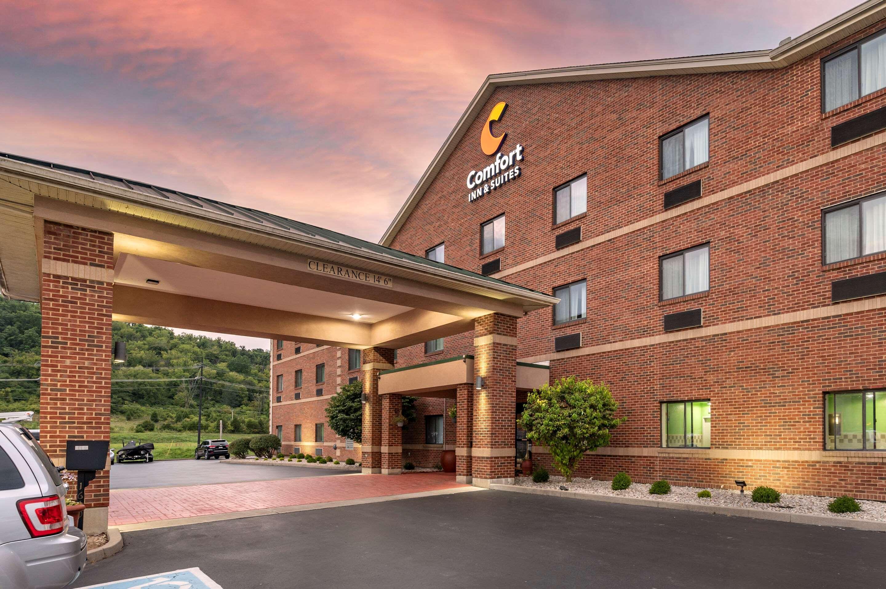 Comfort Inn & Suites Lawrenceburg Buitenkant foto