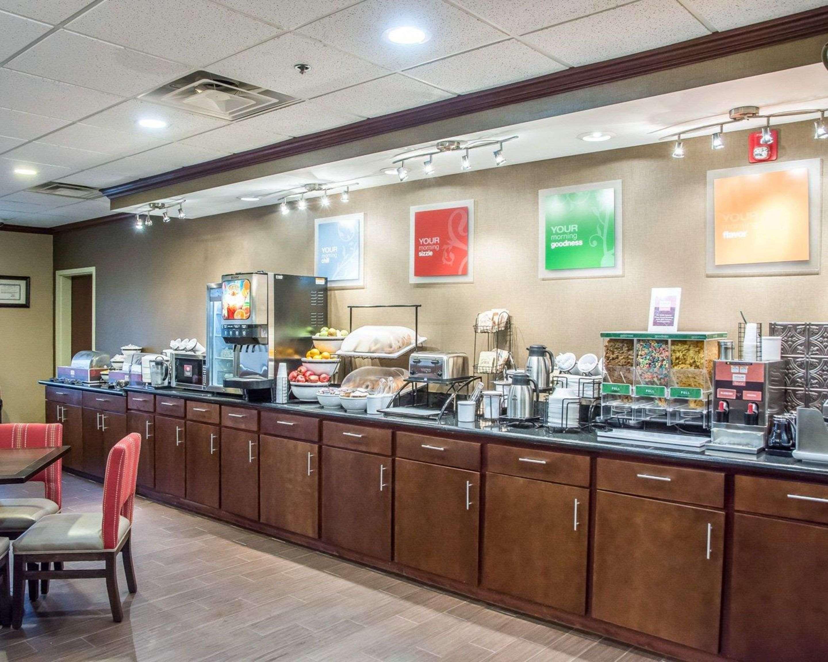 Comfort Inn & Suites Lawrenceburg Buitenkant foto