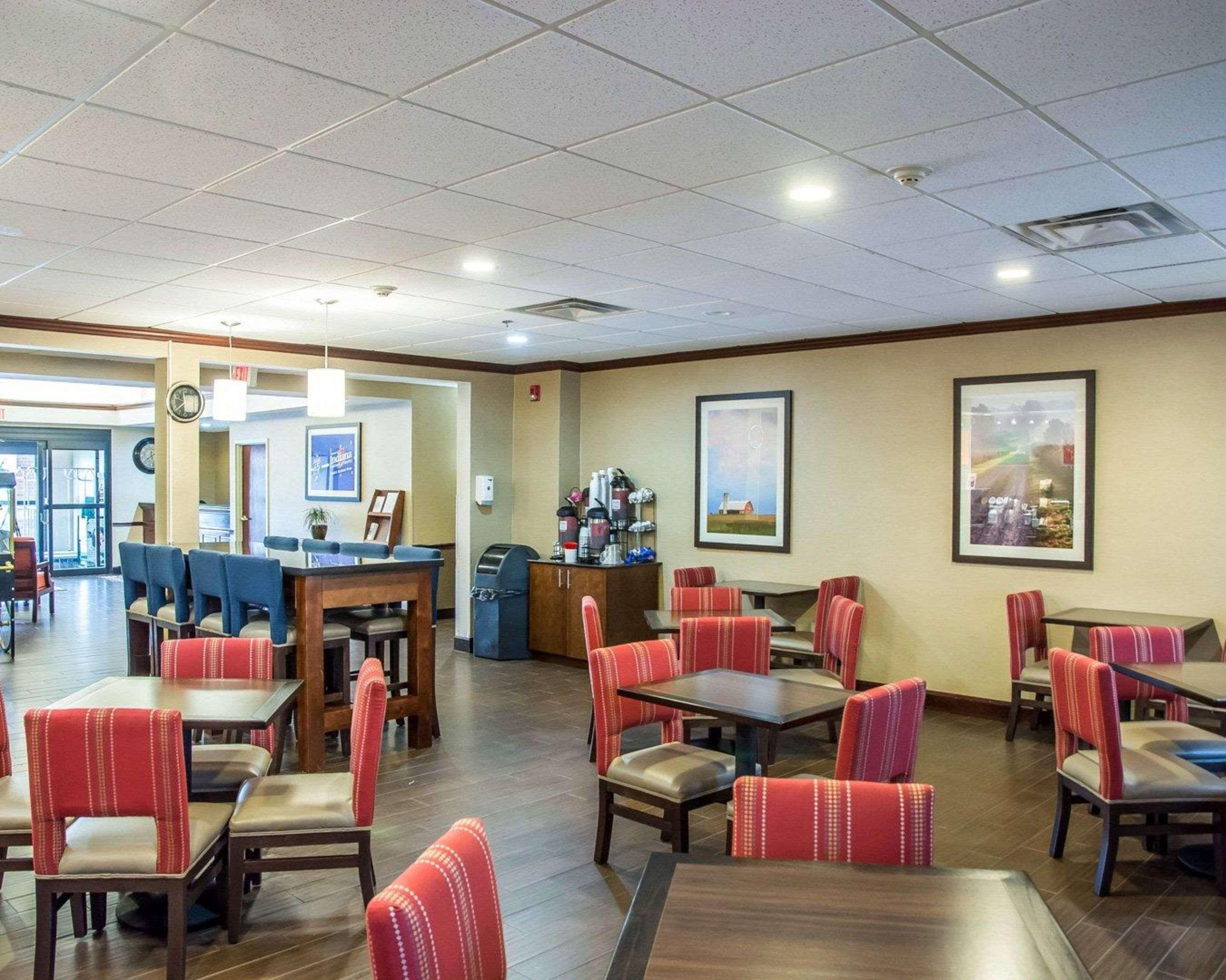 Comfort Inn & Suites Lawrenceburg Buitenkant foto